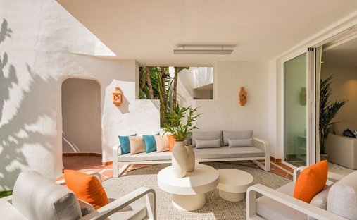 Apartment in Cancelada, Estepona, Andalusia 1