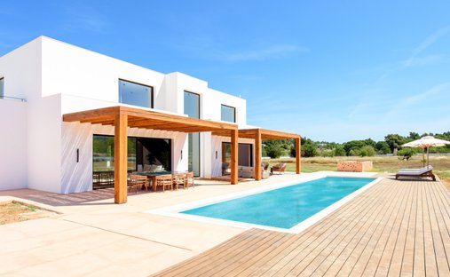 Villa in Sant Antoni de Portmany, Balearic Islands, Spain 1