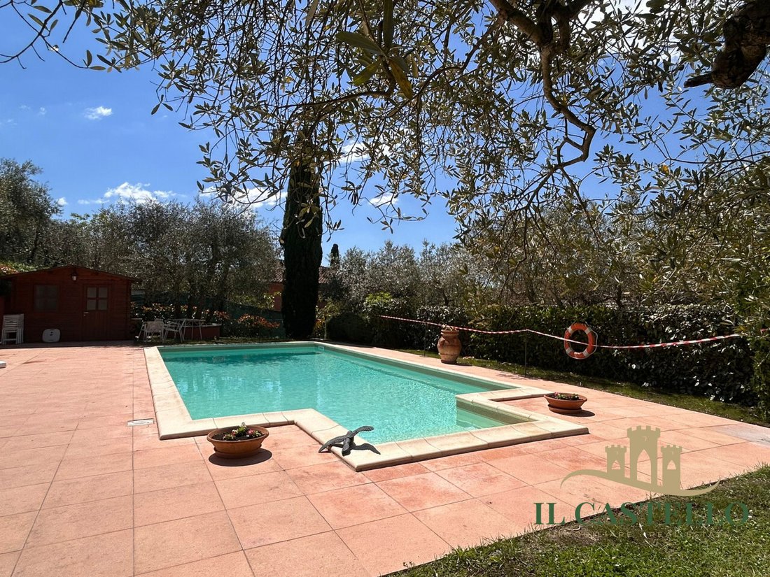 Villa in Castiglione del Lago, Umbria, Italy 4 - 16476756