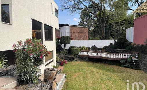 House in Santa Catarina Yecahuitzotl, Mexico City, Mexico 1