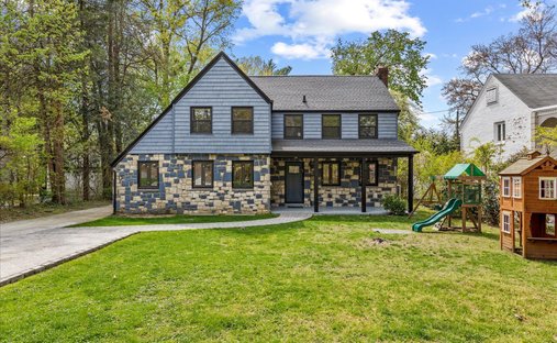 House in Great Neck, New York, United States 1