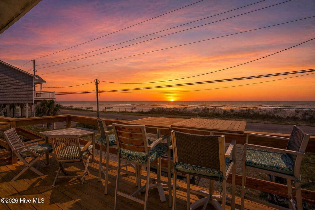 House in North Topsail Beach, North Carolina, United States 4 - 16961173