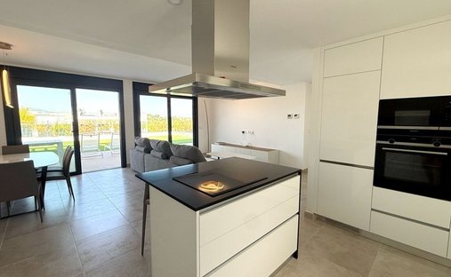 Apartment in Atalaya-Isdabe, Estepona, Andalusia 1