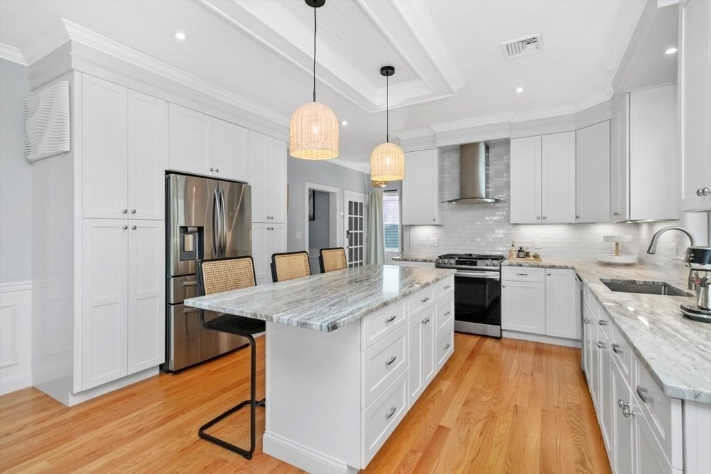 House in Waltham, Massachusetts, United States 3 - 17743011