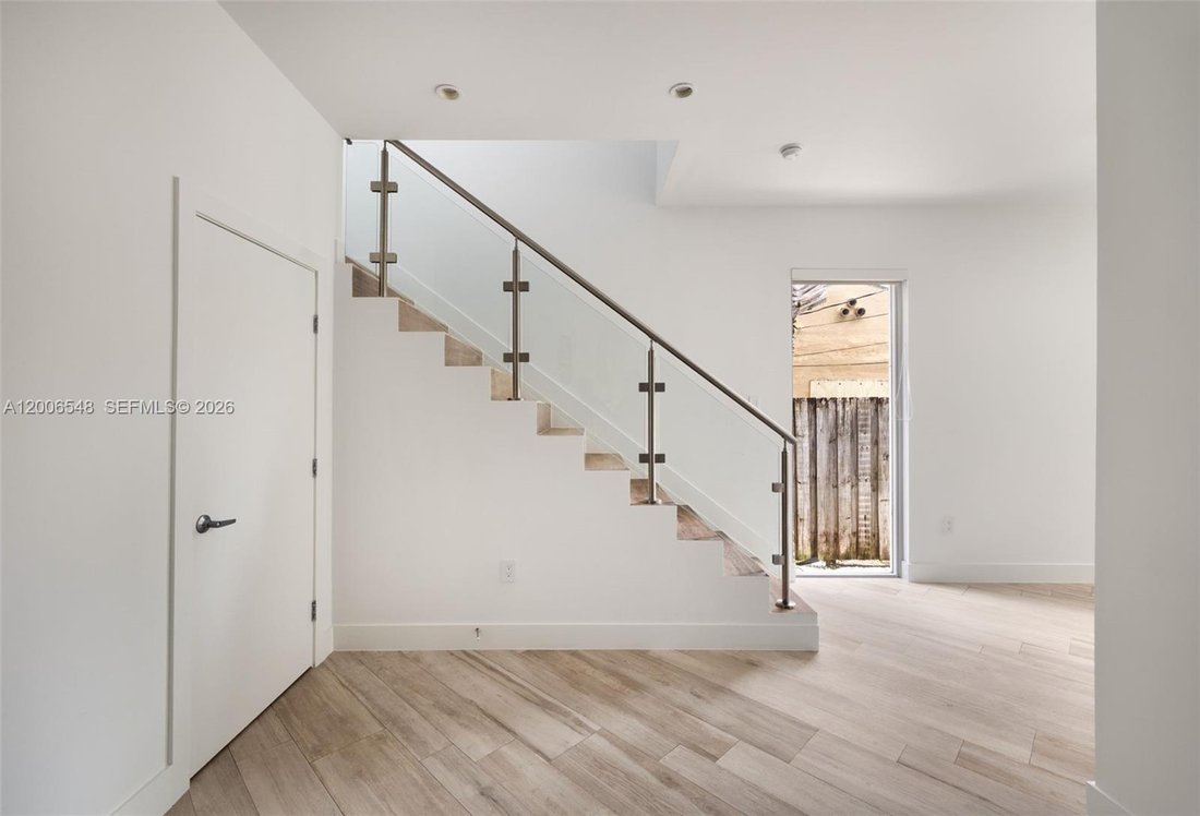 Townhouse in Miami, Florida, United States 4 - 17747580