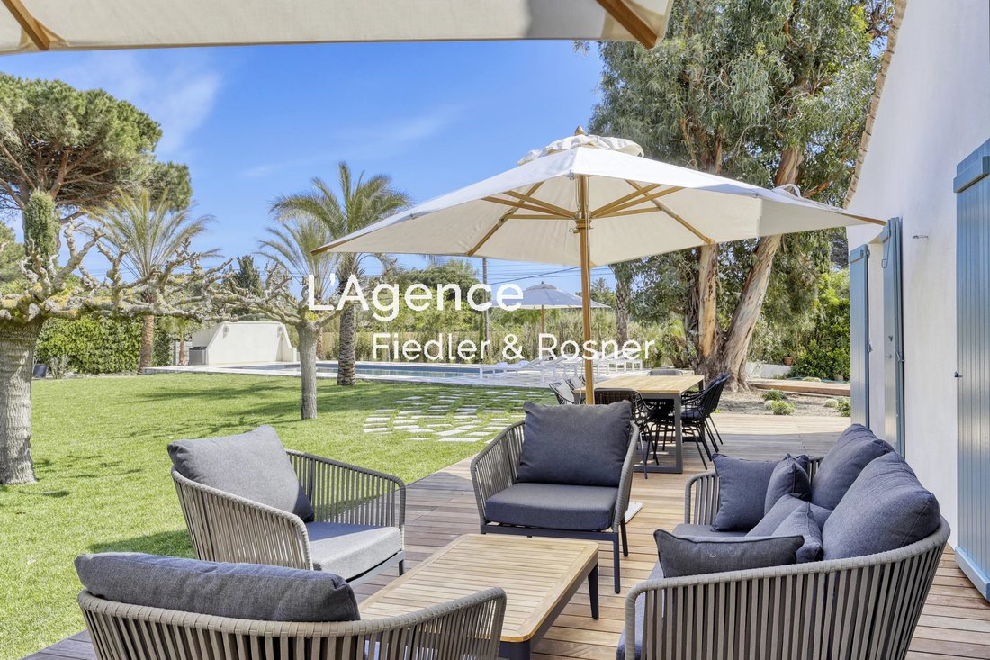 Villa in Ramatuelle, Provence-Alpes-Côte d'Azur, France 4 - 17294854