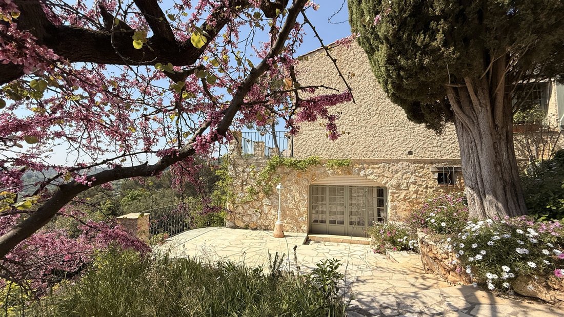 Villa in Gattières, Provence-Alpes-Côte d'Azur, France 5 - 15884199