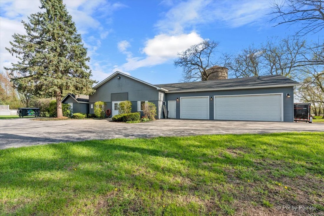 House in Spring Grove, Illinois, United States 5 - 17744381