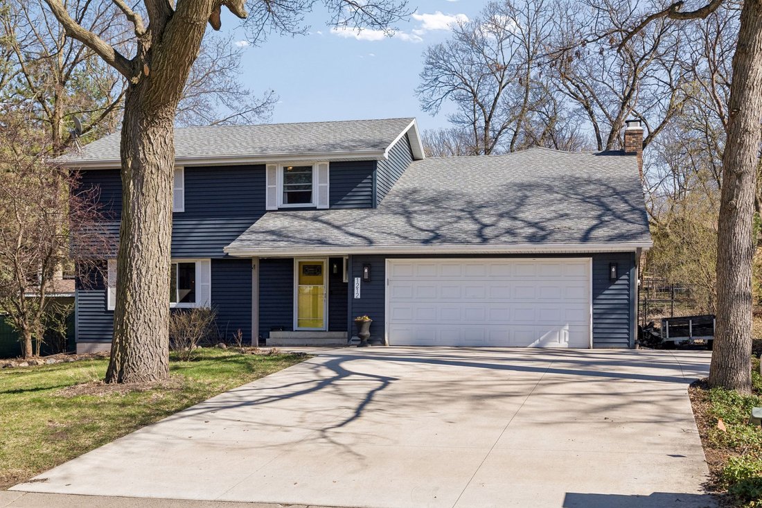 House in Eagan, Minnesota, United States 2 - 17745354