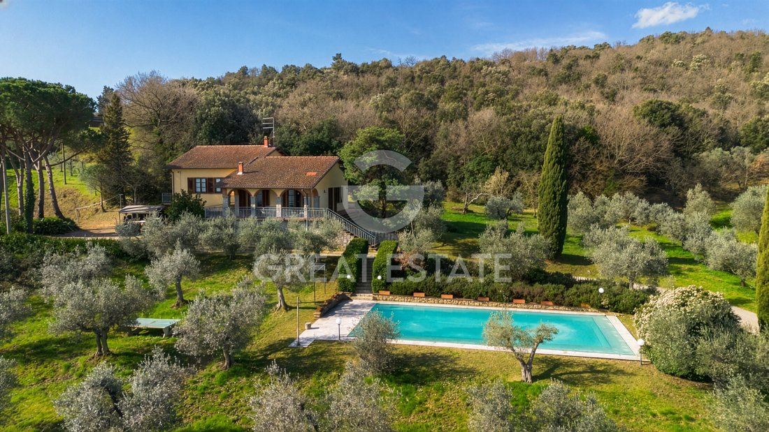 Estate in Monte San Savino, Tuscany, Italy 1 - 17749773