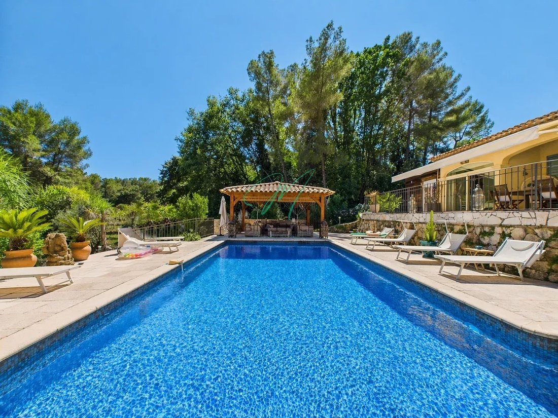 House in Le Rouret, Provence-Alpes-Côte d'Azur, France 3 - 16853511