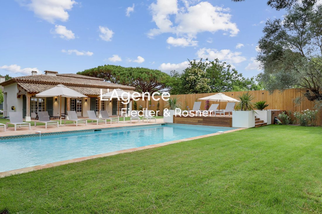 Villa in Ramatuelle, Provence-Alpes-Côte d'Azur, France 2 - 16786659