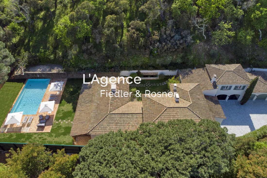 Villa in Ramatuelle, Provence-Alpes-Côte d'Azur, France 1 - 16786659
