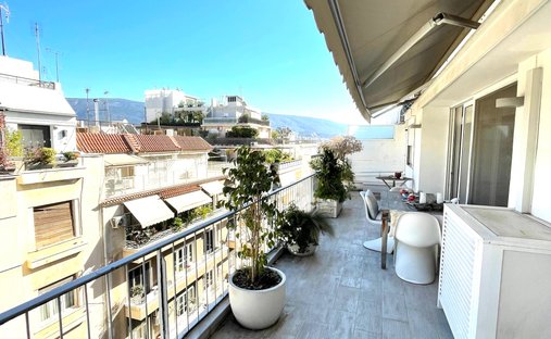 Apartment in Sunoikia Kolonakiou, 1st District of Athens, Athens 1