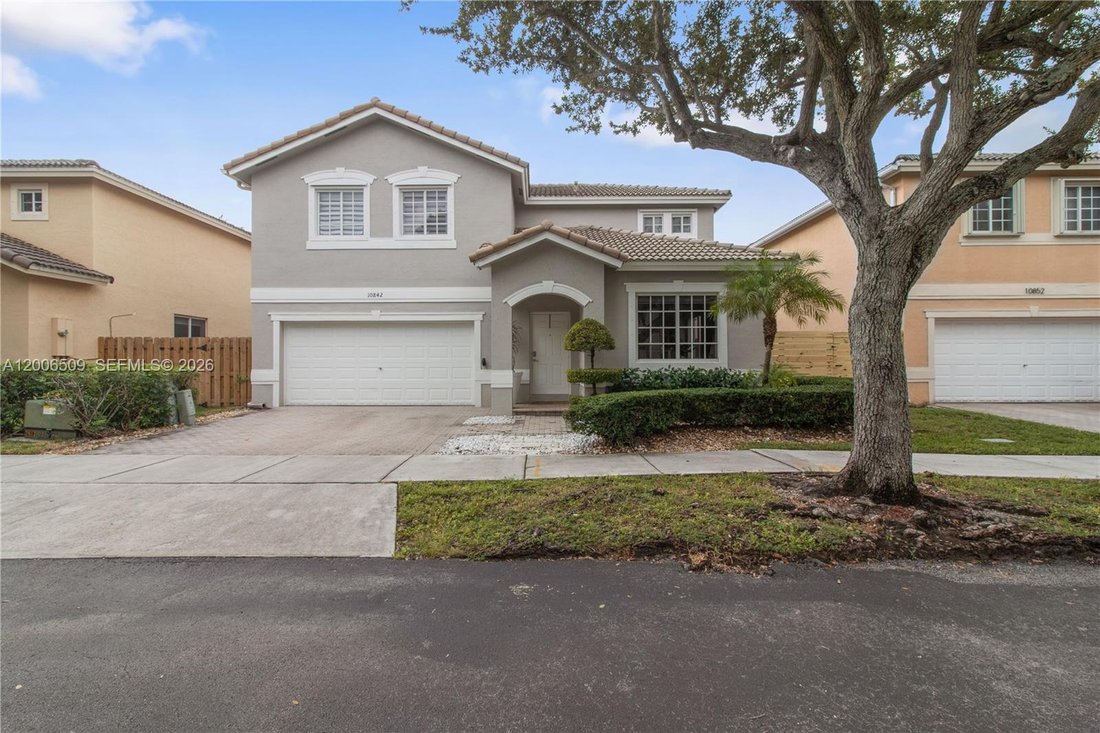 House in Doral, Florida, United States 1 - 17744011