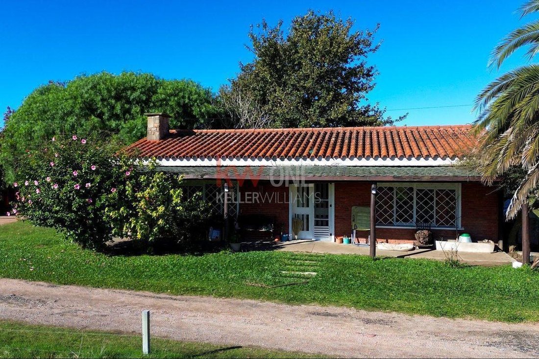 Farm Ranch in Joaquin Suarez, Canelones Department, Uruguay 5 - 17750418