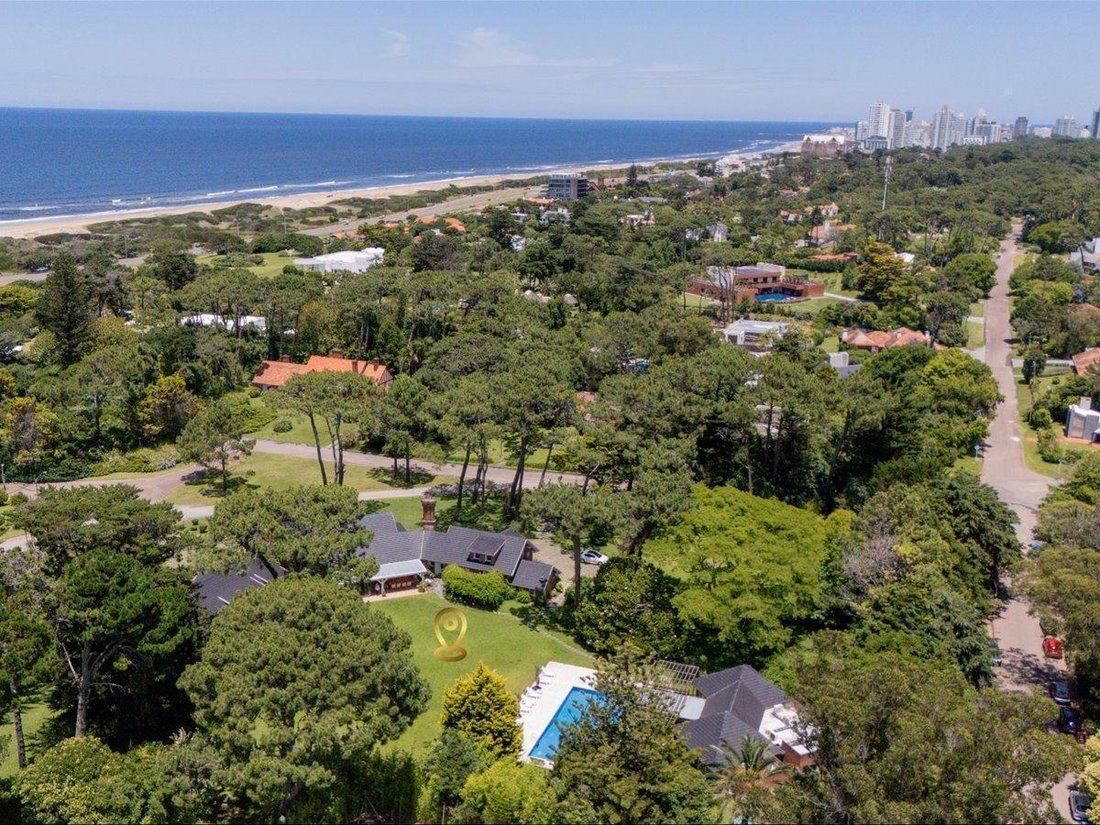 House in Punta del Este, Maldonado Department, Uruguay 4 - 17750347