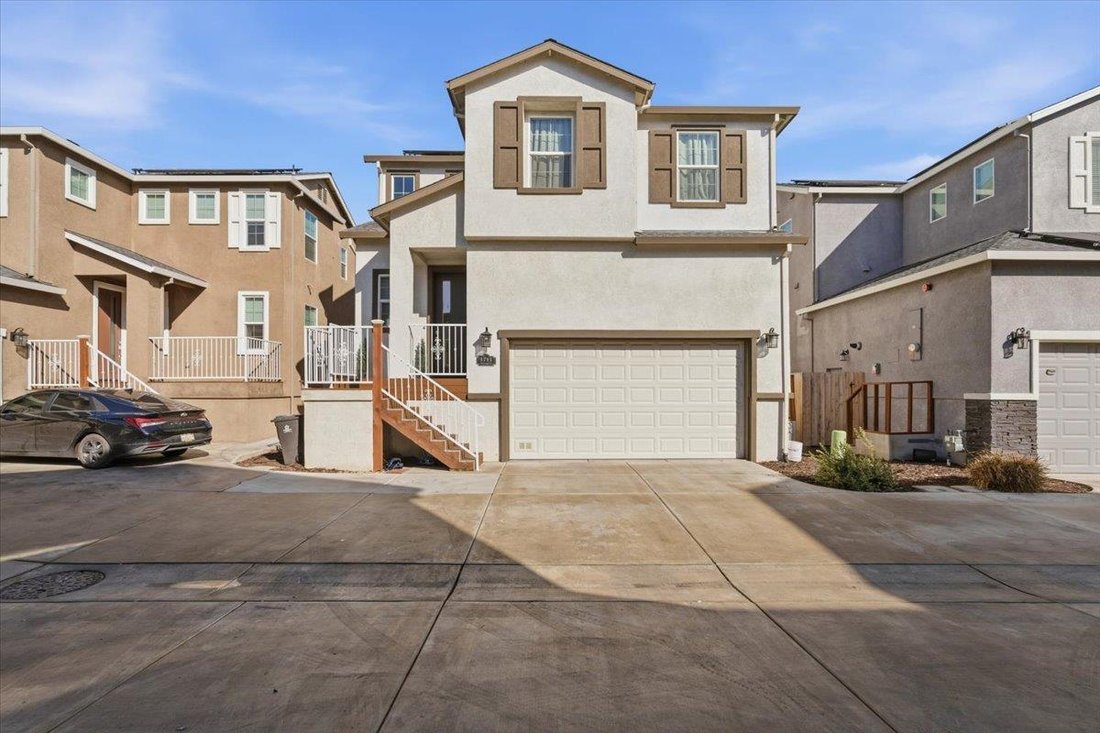 House in Stockton, California, United States 3 - 17745331