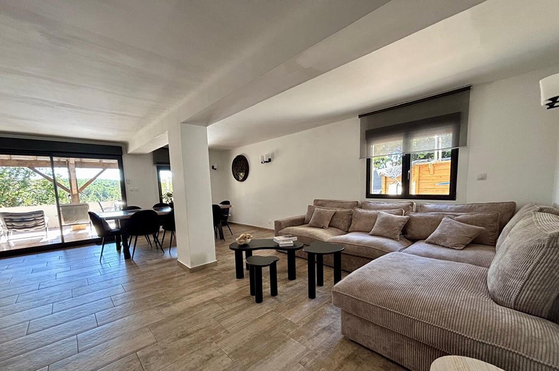 House in Belcodene, Provence-Alpes-Côte d'Azur, France 5 - 17749252