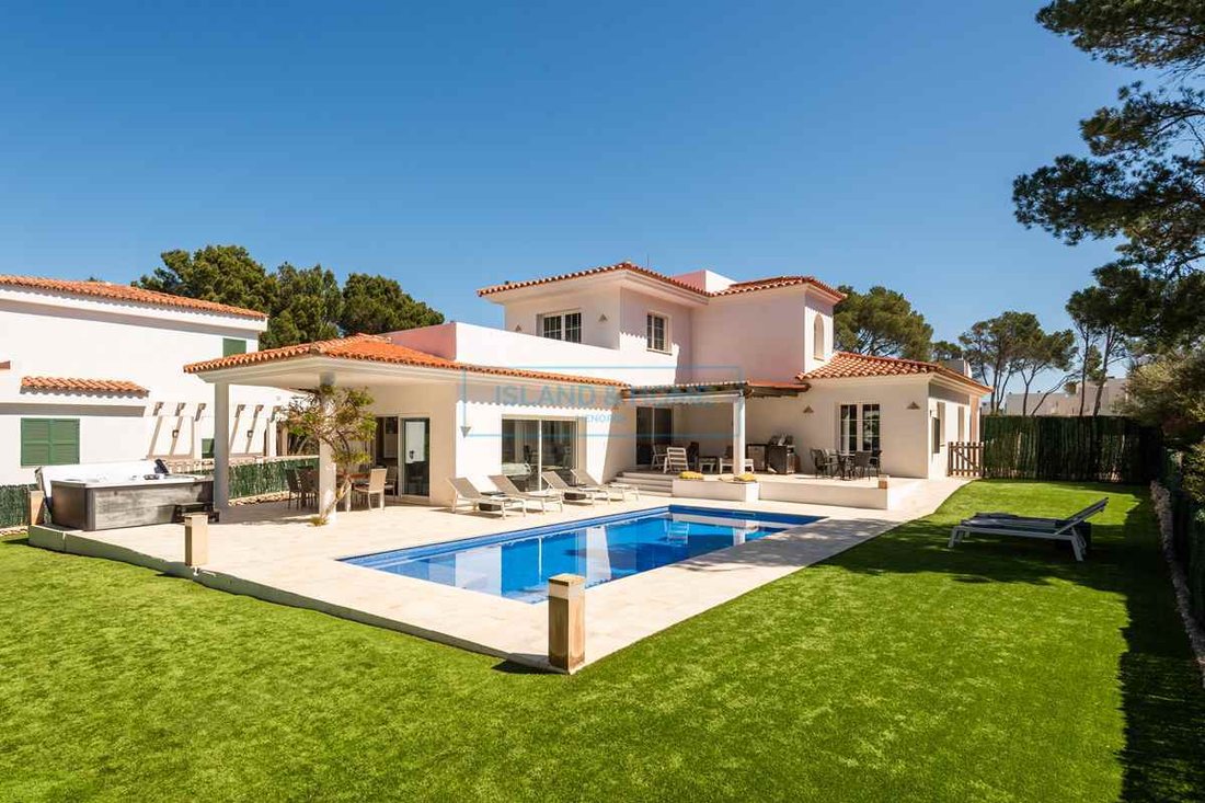 Villa in es Mercadal, Balearic Islands, Spain 2 - 17747064