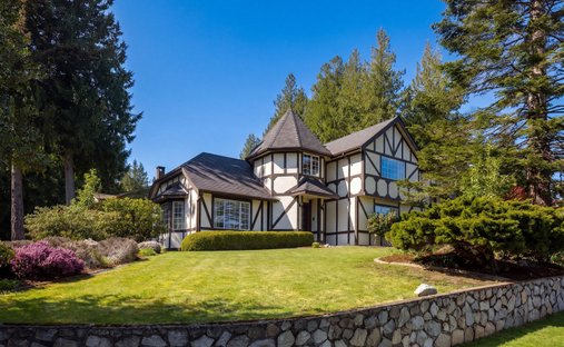 House in North Saanich, British Columbia, Canada 1