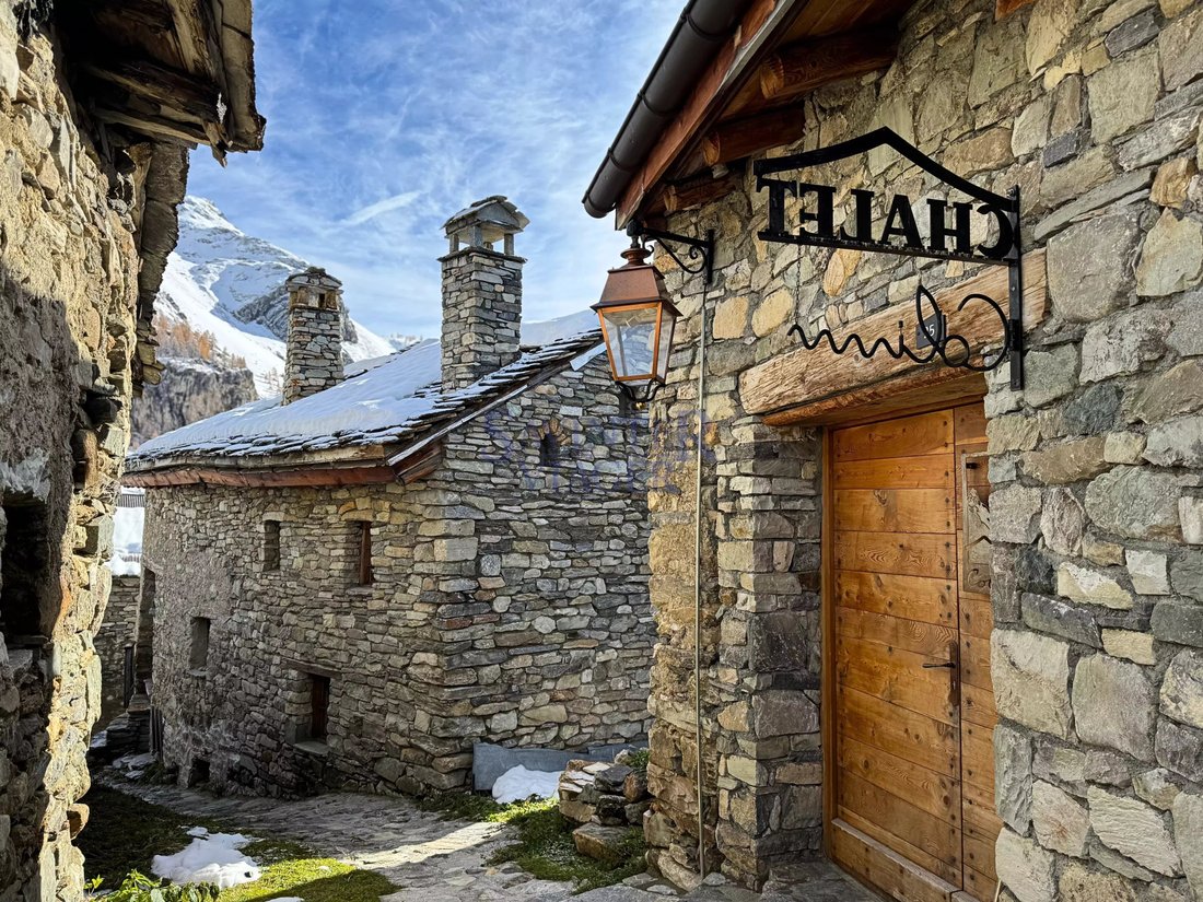 House in Tignes, Auvergne-Rhône-Alpes, France 1 - 17745179