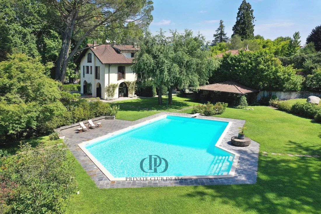 Villa in Castelletto sopra Ticino, Piedmont, Italy 1 - 15721443