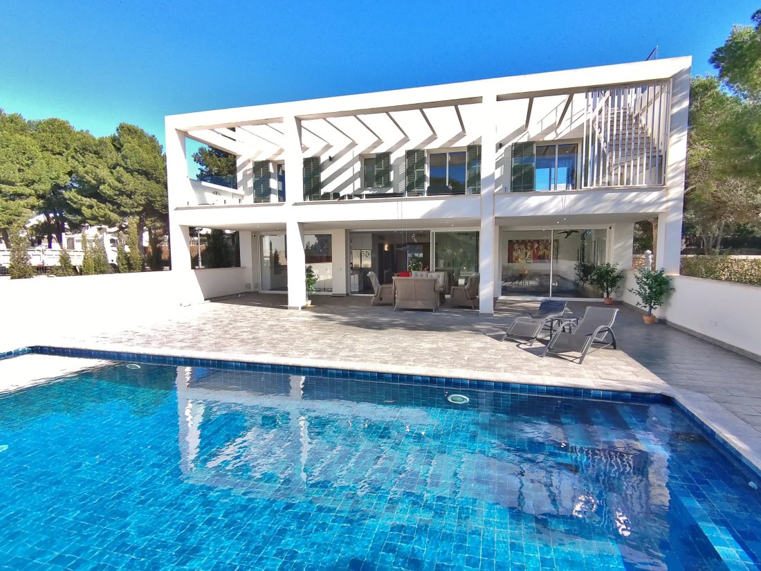 Villa in Cala d'Or, Santanyi, Balearic Islands 1 - 17747910