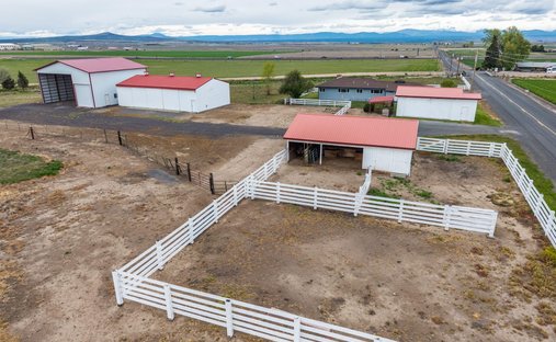 House in Madras, Oregon, United States 1