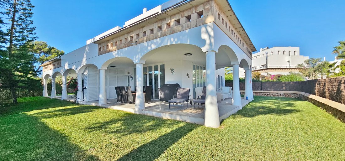 Villa in Cala d'Or, Santanyi, Balearic Islands 2 - 17747749