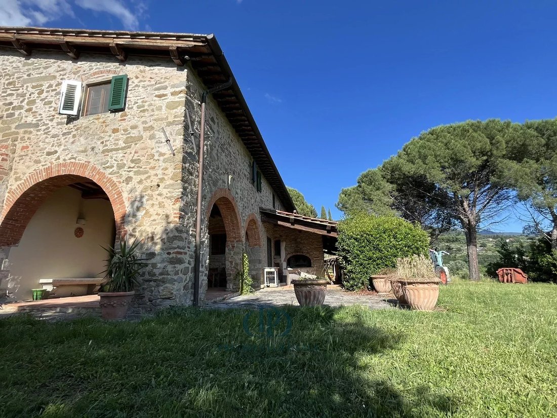 Villa in Borgo a Cascia, Reggello, Tuscany 2 - 14873210