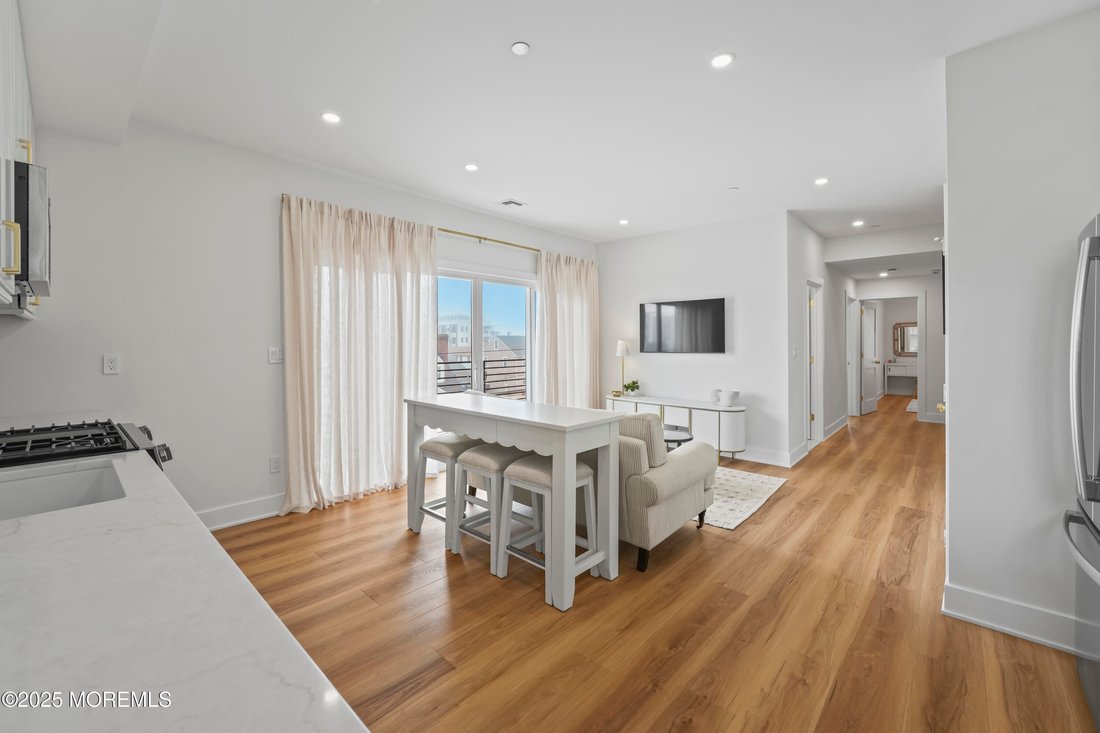 Condo in Seaside Heights, New Jersey, United States 4 - 17745074