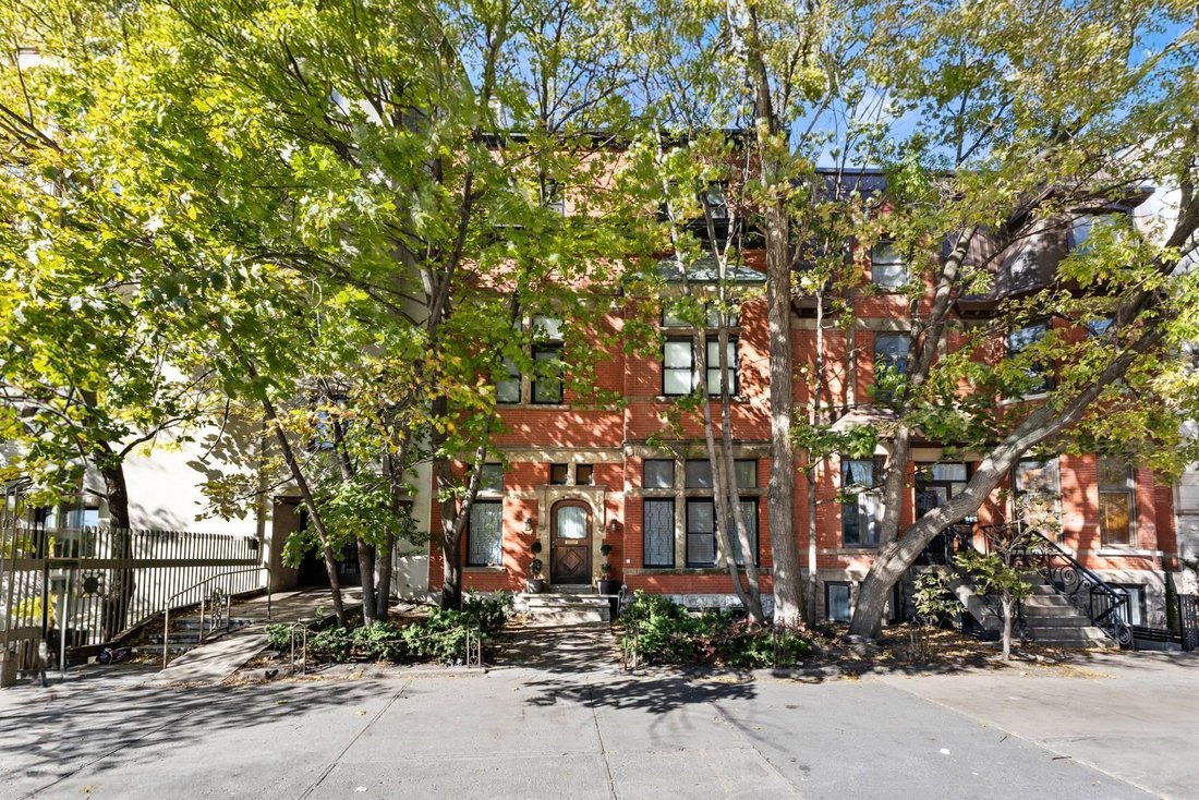 House in Montréal, Quebec, Canada 1 - 17749917