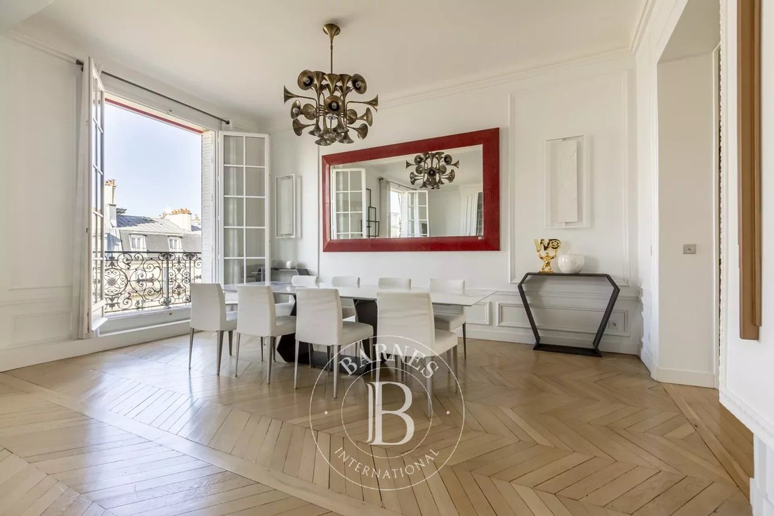 Apartment in Courcelles-Wagram, Paris 17e Arrondissement, Paris 4 - 17750113