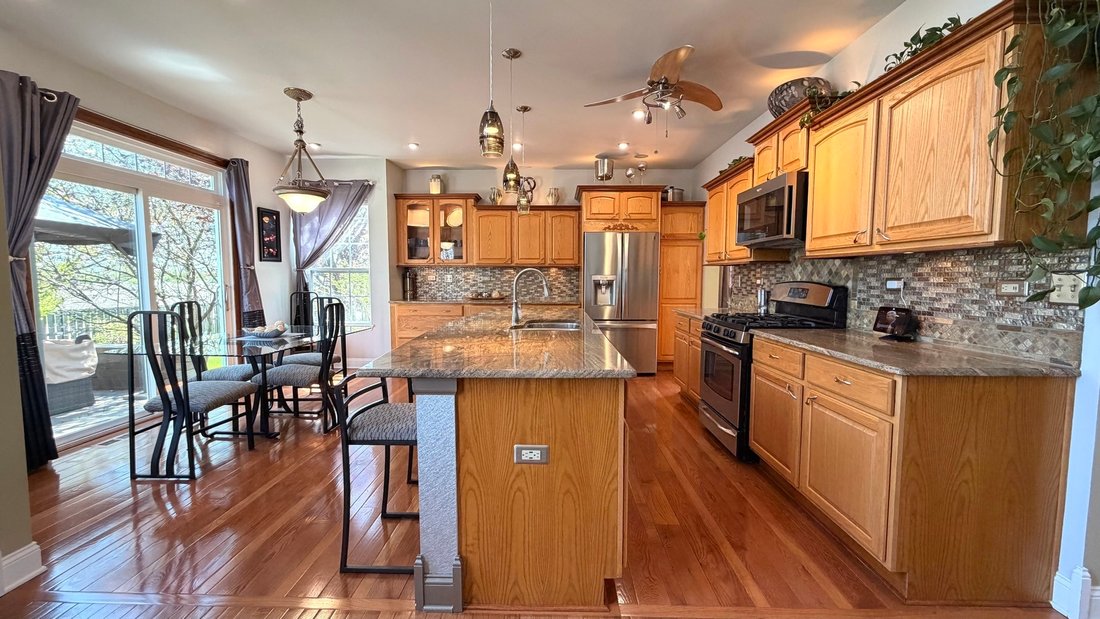 House in Bolingbrook, Illinois, United States 4 - 17749031