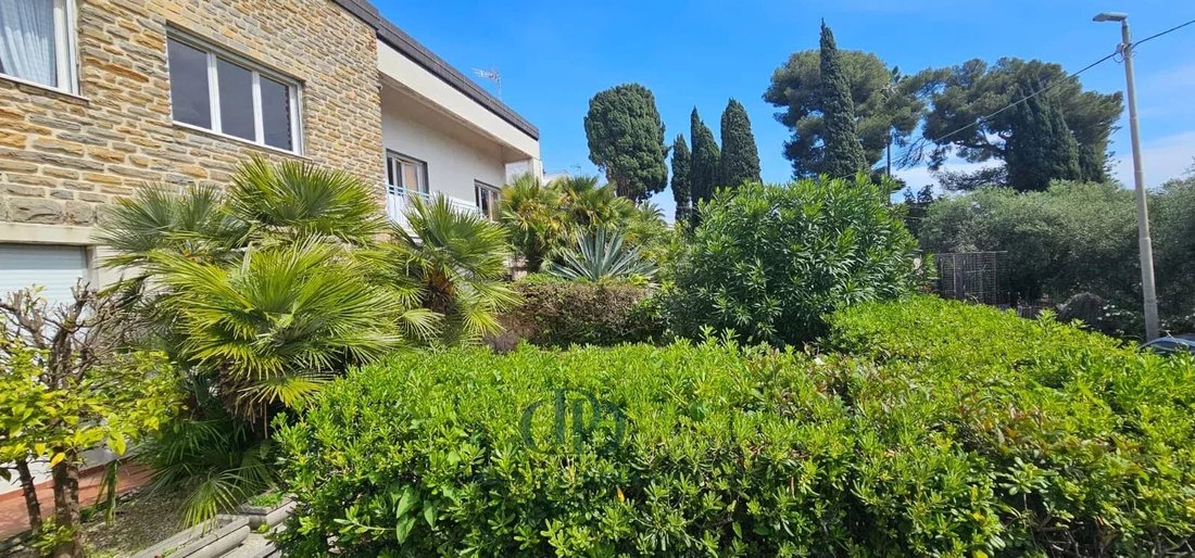 Villa in Center - Marina, Sanremo, Liguria 1 - 14428461
