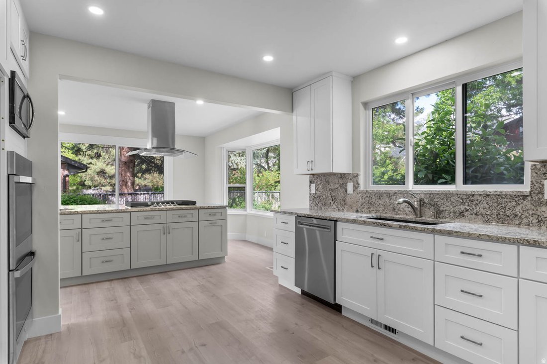 House in Sandy, Utah, United States 4 - 17631093