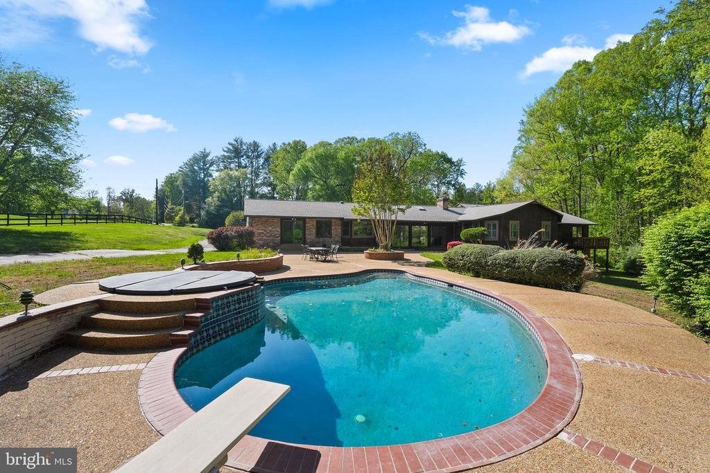 House in Clifton, Virginia, United States 2 - 17153306