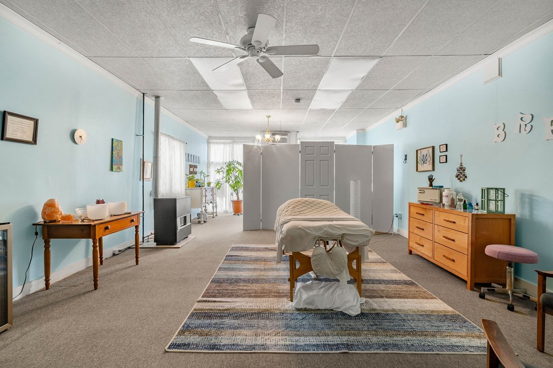 Merrimac, Massachusetts, United States 3 - 17742656