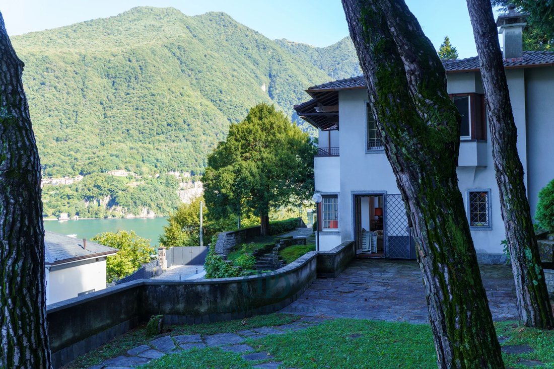 Villa in Laglio, Lombardy, Italy 2 - 13624862