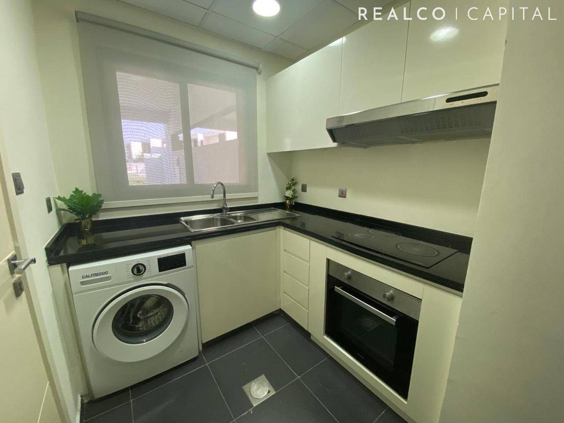 Townhouse in Damac Hills 2, Dubai, United Arab Emirates 5 - 17744842