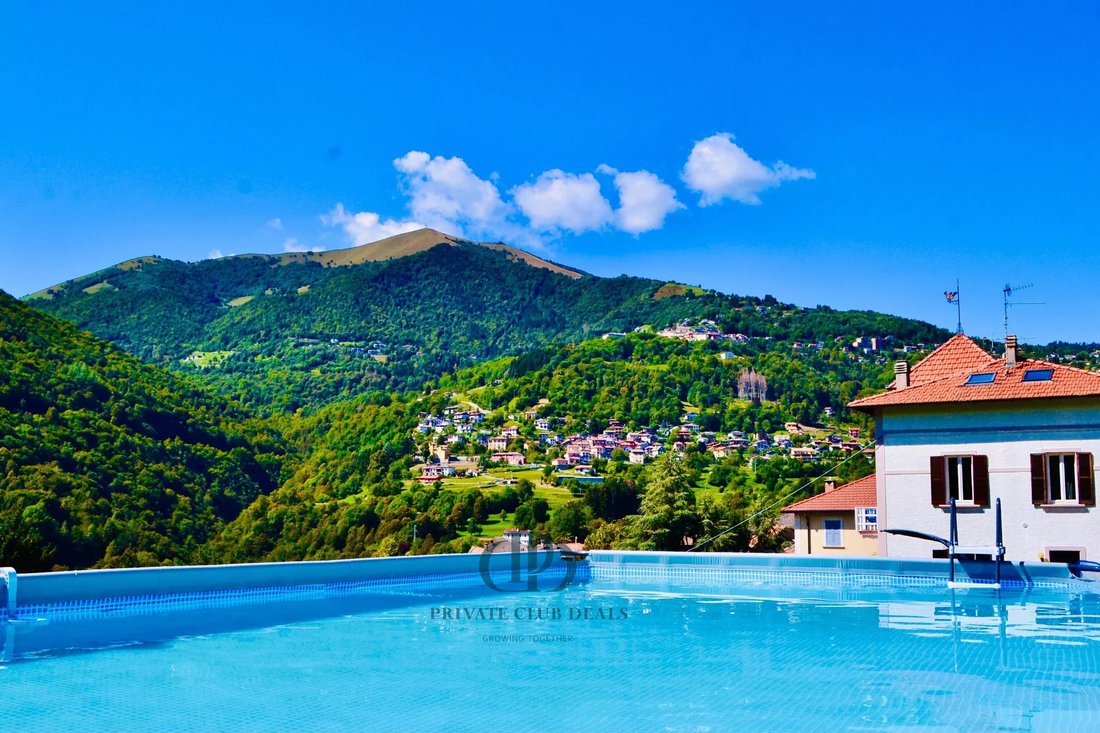 Villa in Dizzasco, Lombardy, Italy 2 - 15132906