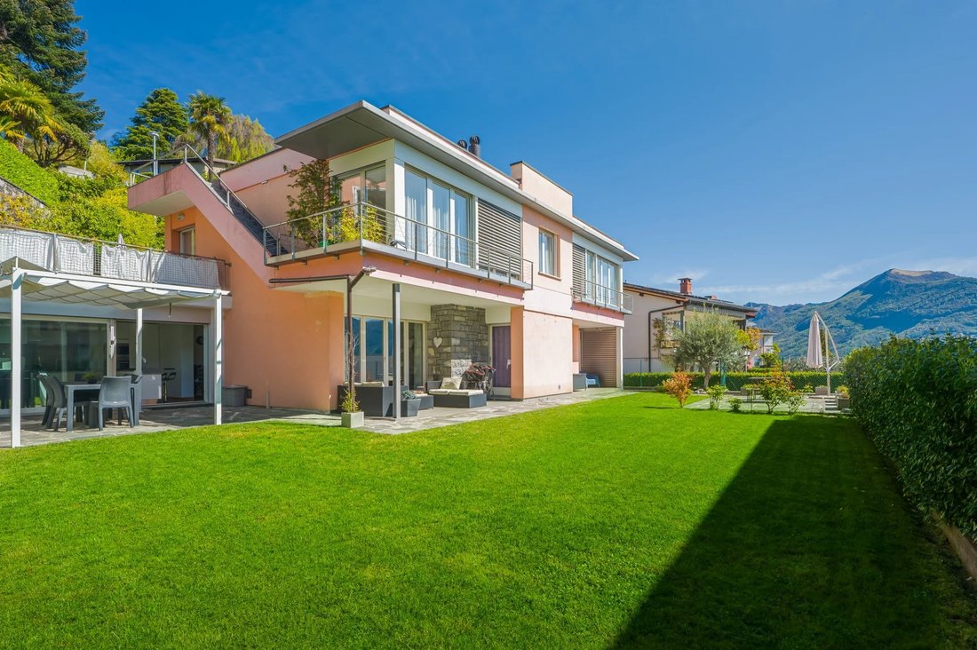 Apartment In Breganzona