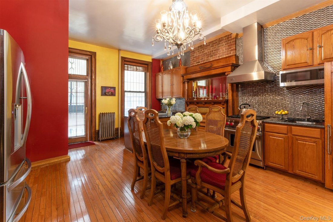 House in New York, New York, United States 4 - 17745099