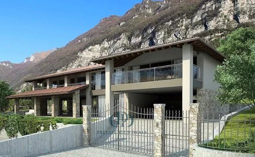Villa in Moltrasio, Lombardy, Italy 1