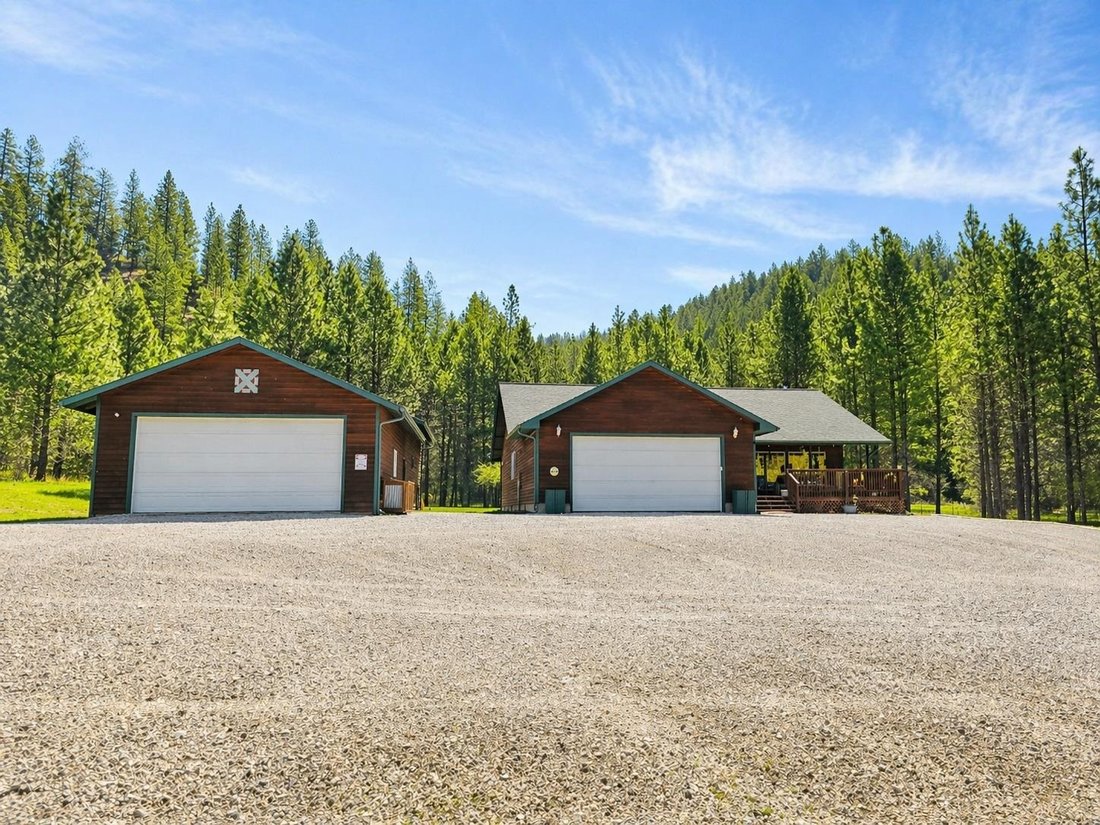 House in Springdale, Washington, United States 1 - 17737123