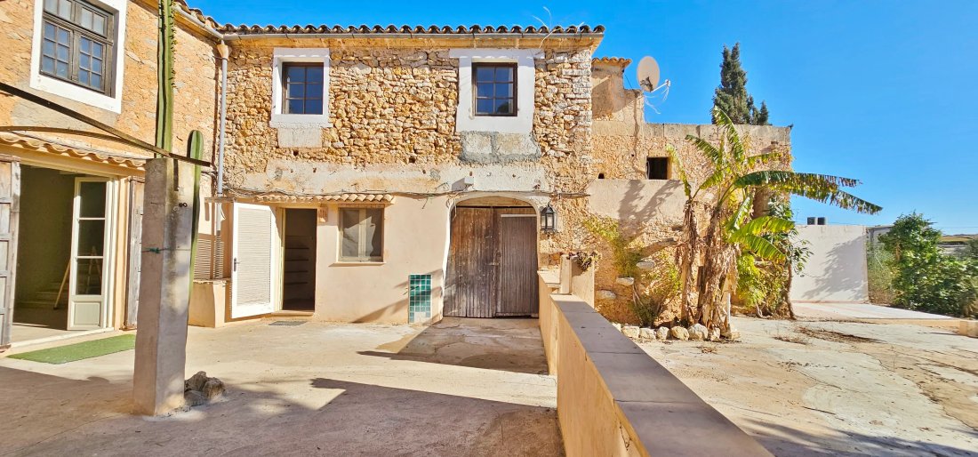 Finca in Felanitx, Balearic Islands, Spain 1 - 17747288