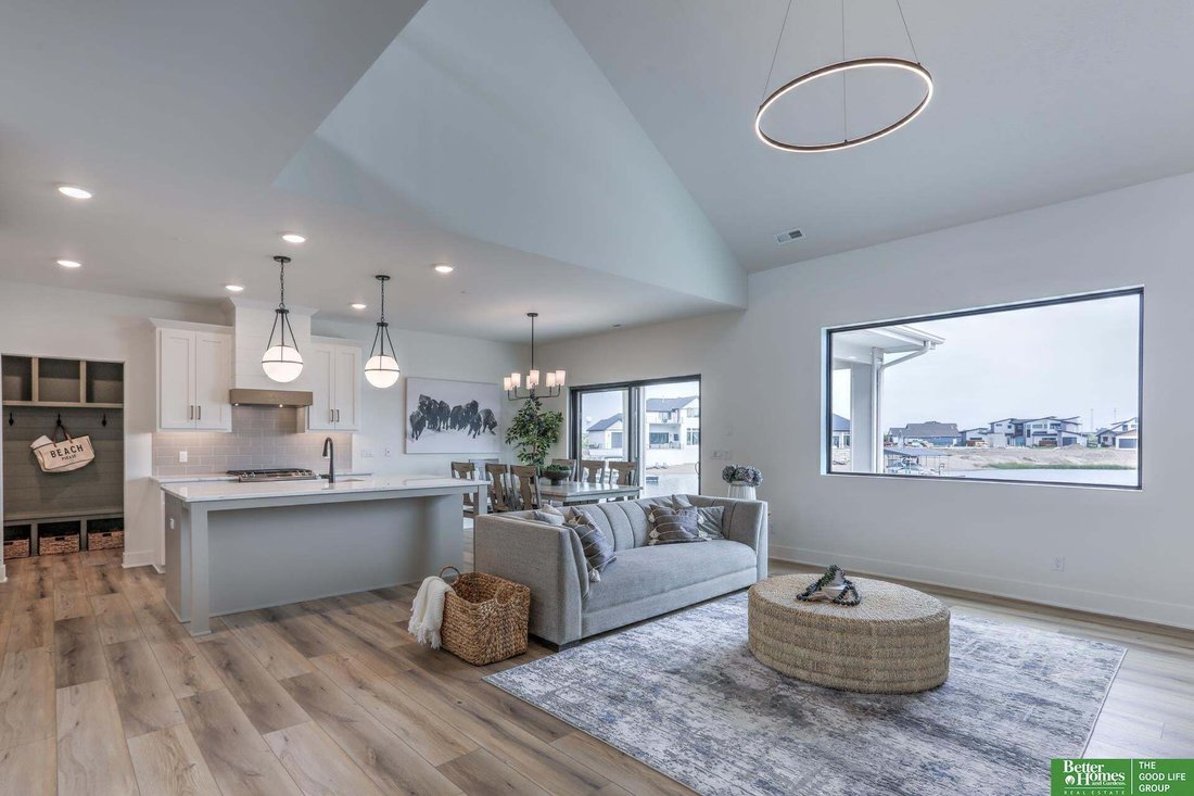 House in Valley, Nebraska, United States 4 - 17744934
