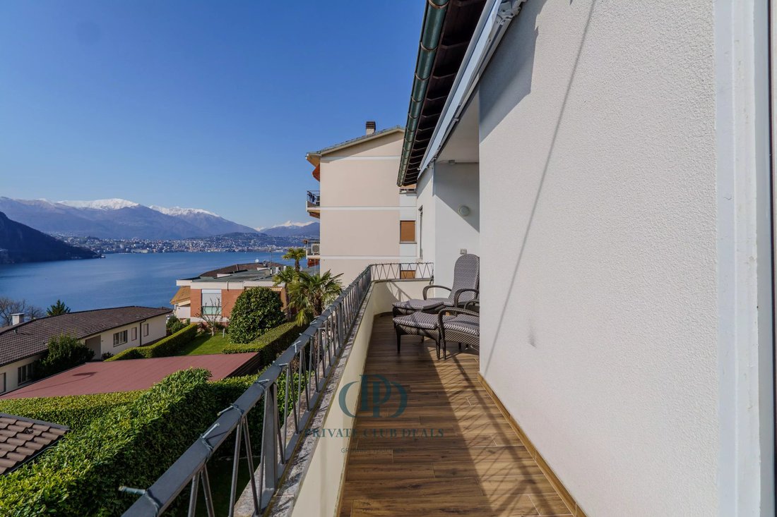 Villa in Campione d'Italia, Lombardy, Italy 2 - 15453433