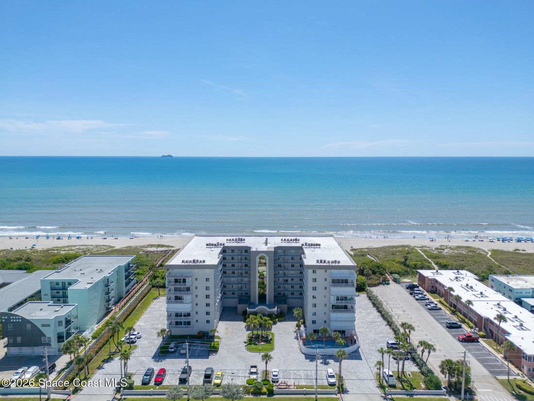 Condo in Cocoa Beach, Florida, United States 2 - 17746713